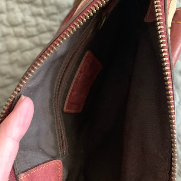 Small Coach handbag . Great condition! - Picture 4 of 6